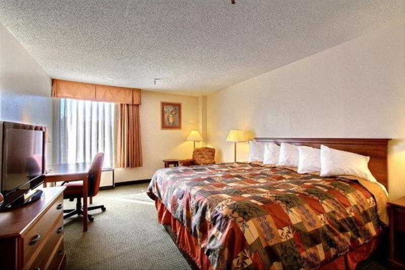 Days Inn & Suites By Wyndham Mt Pleasant Mount Pleasant Værelse billede