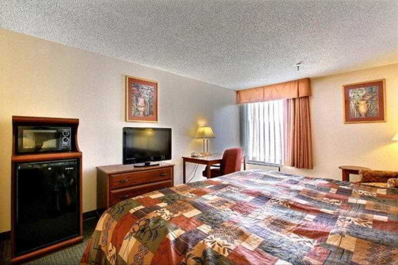 Days Inn & Suites By Wyndham Mt Pleasant Mount Pleasant Værelse billede
