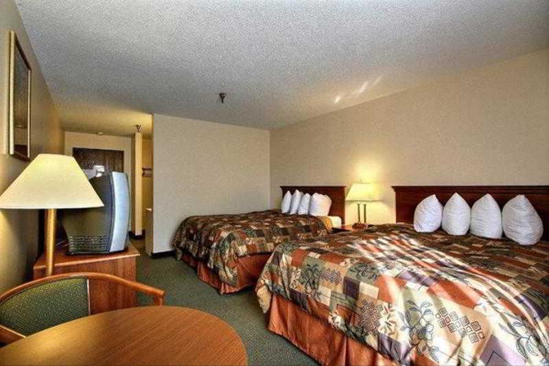 Days Inn & Suites By Wyndham Mt Pleasant Mount Pleasant Værelse billede