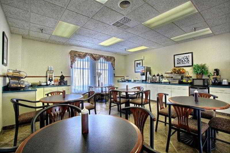 Days Inn & Suites By Wyndham Mt Pleasant Mount Pleasant Eksteriør billede