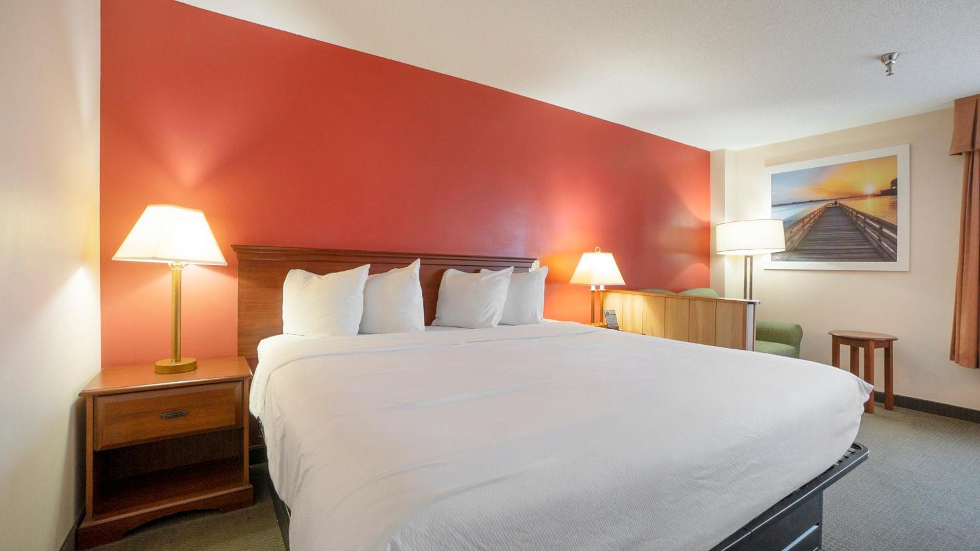 Days Inn & Suites By Wyndham Mt Pleasant Mount Pleasant Eksteriør billede