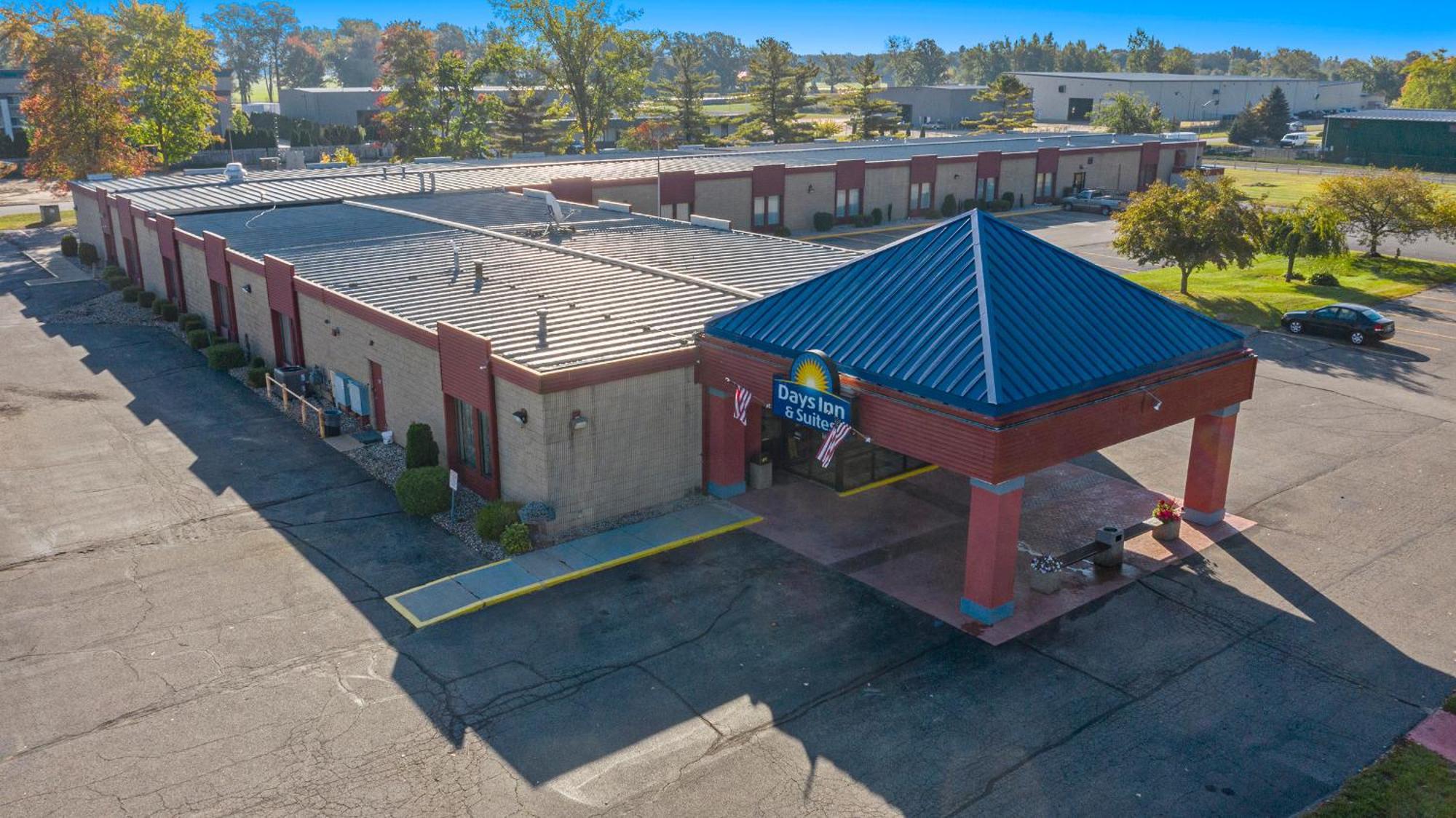 Days Inn & Suites By Wyndham Mt Pleasant Mount Pleasant Eksteriør billede
