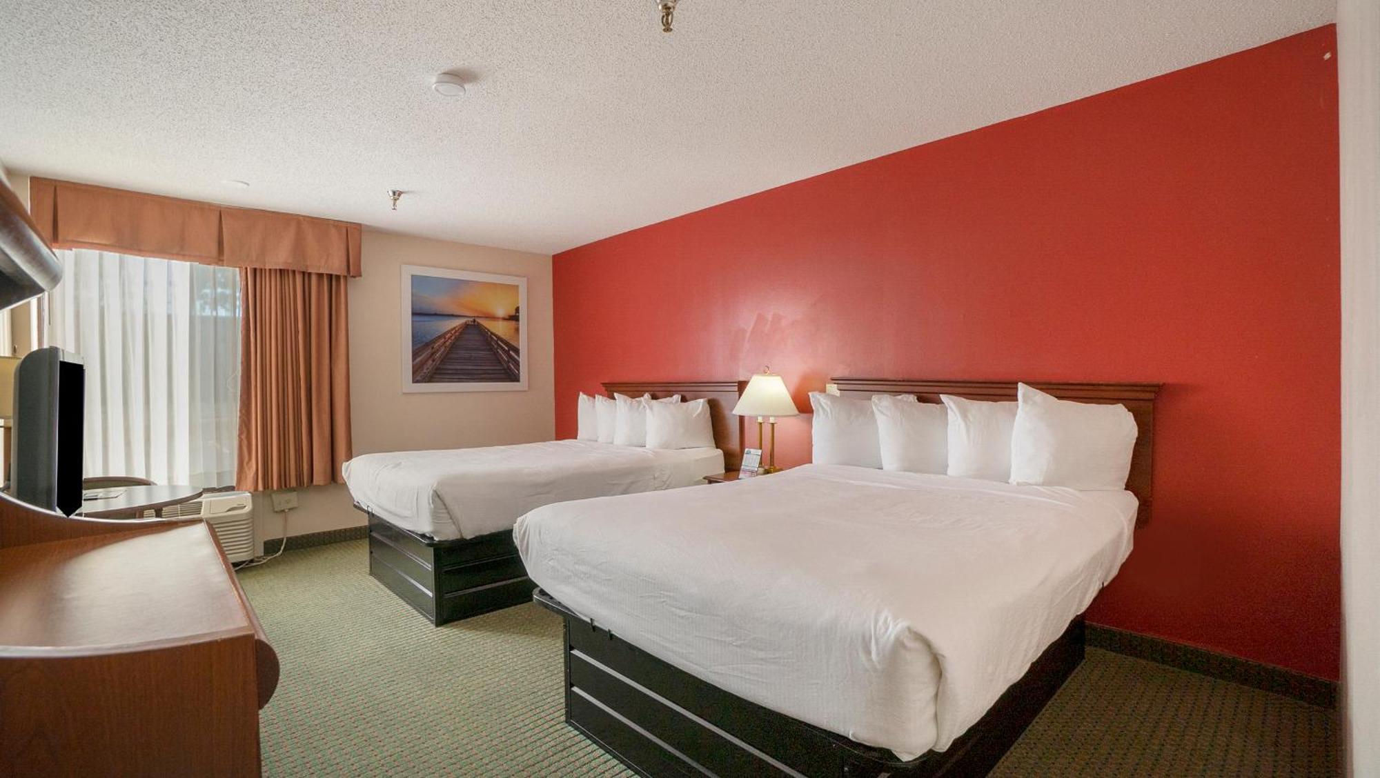 Days Inn & Suites By Wyndham Mt Pleasant Mount Pleasant Værelse billede