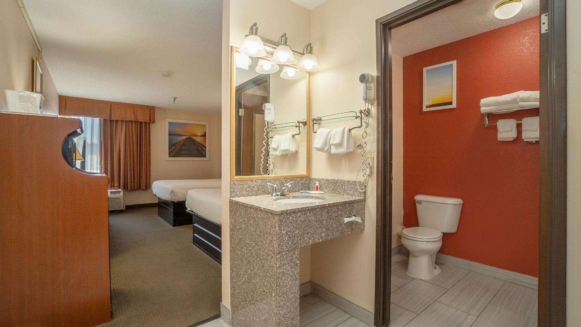Days Inn & Suites By Wyndham Mt Pleasant Mount Pleasant Værelse billede
