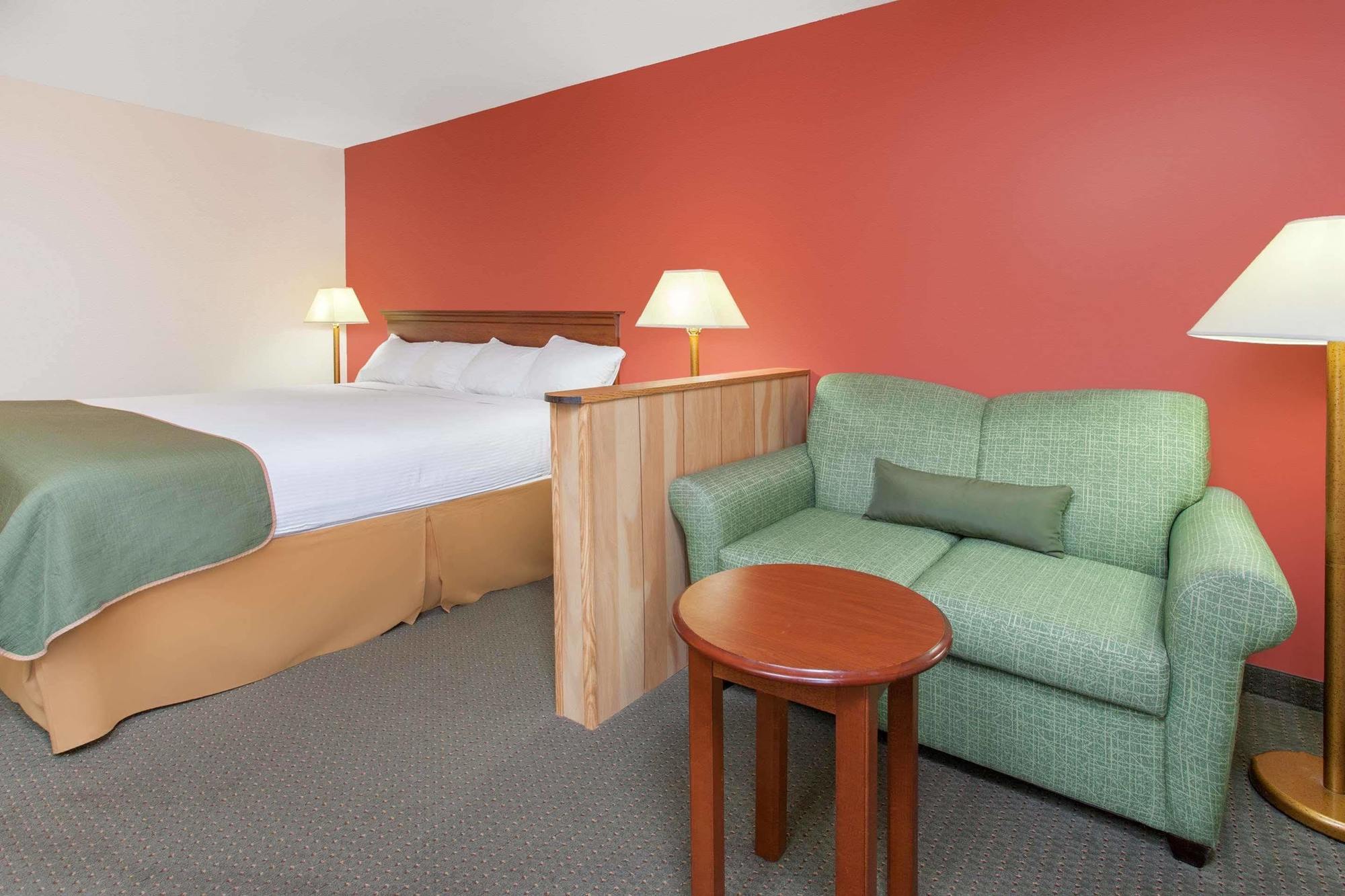 Days Inn & Suites By Wyndham Mt Pleasant Mount Pleasant Eksteriør billede