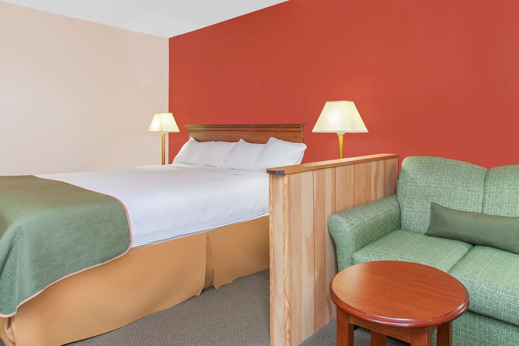 Days Inn & Suites By Wyndham Mt Pleasant Mount Pleasant Værelse billede